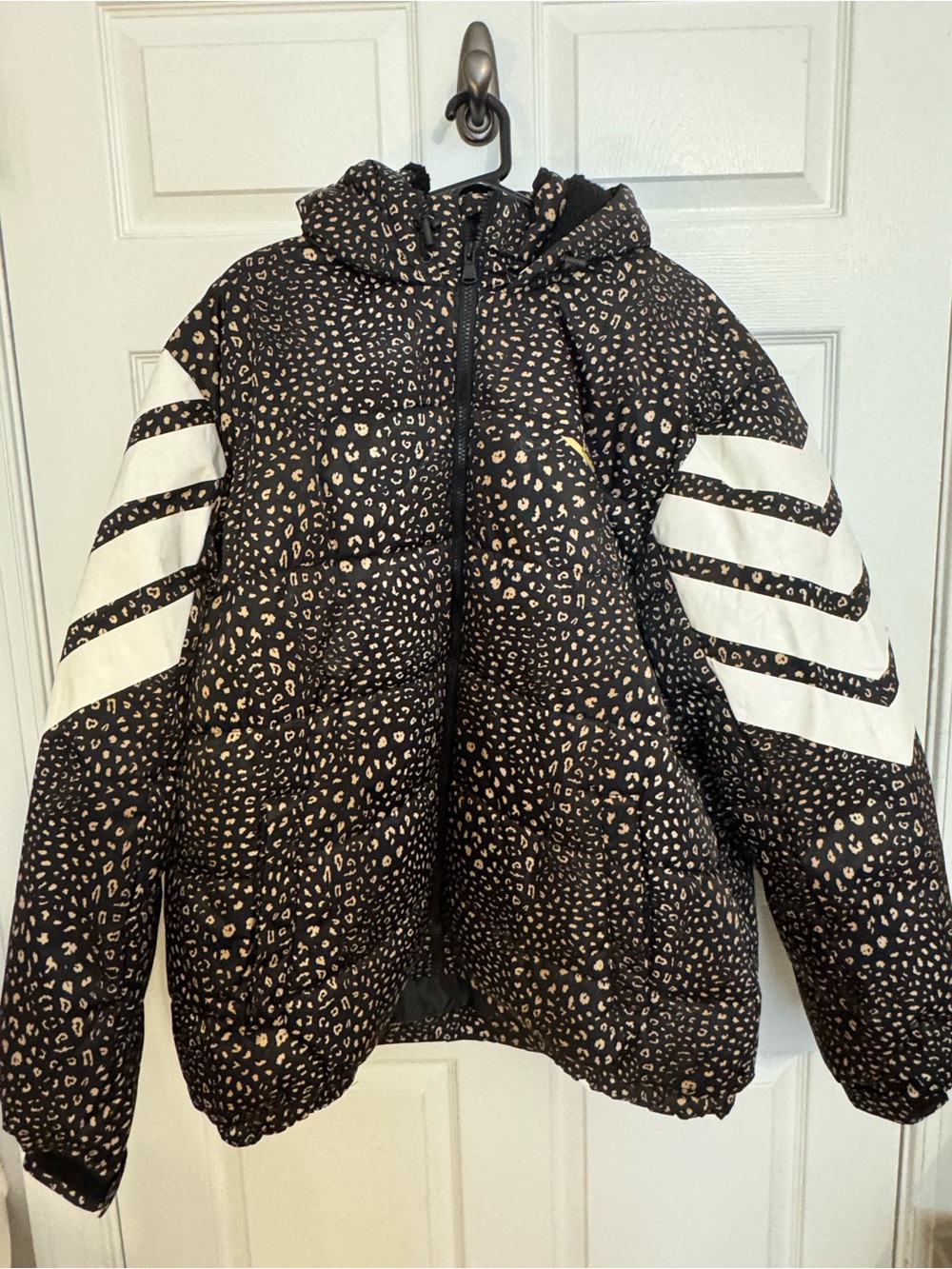 Pony Black Leopard-Print Hooded Puffer Jacket with White Sleeve Stripes